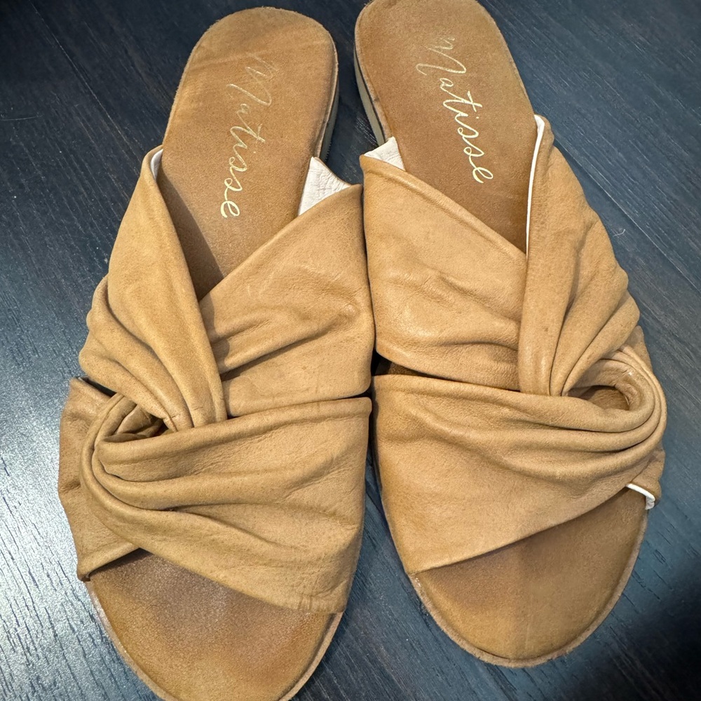 Matisse Women's Brown Knotted Mules